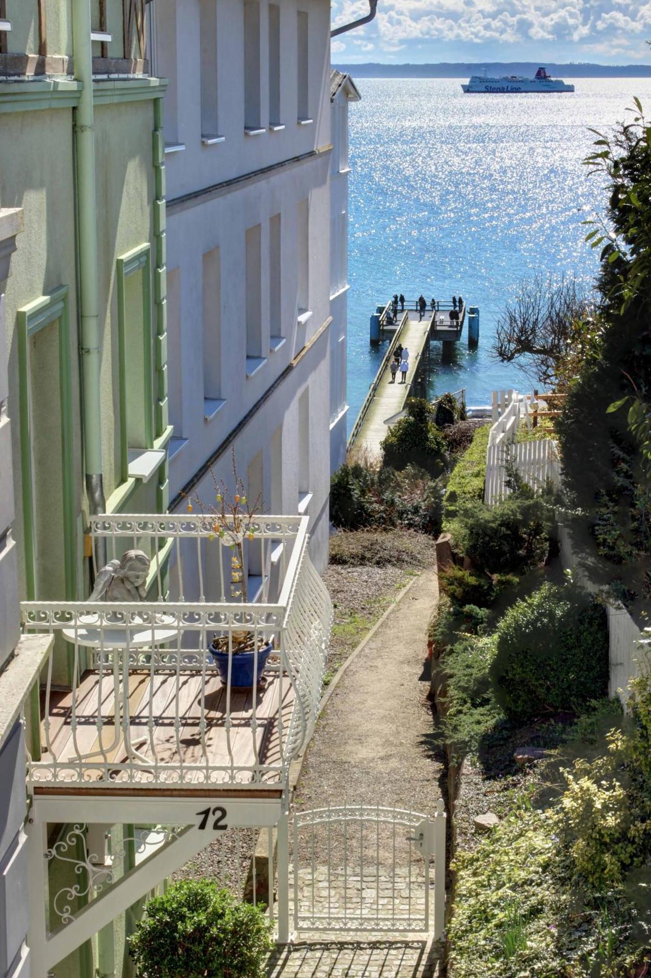 Villa Fernsicht - Wohnung Nr 1 - Mit Meerblick Sassnitz Dış mekan fotoğraf